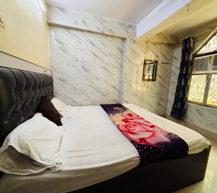 Classic Double bed